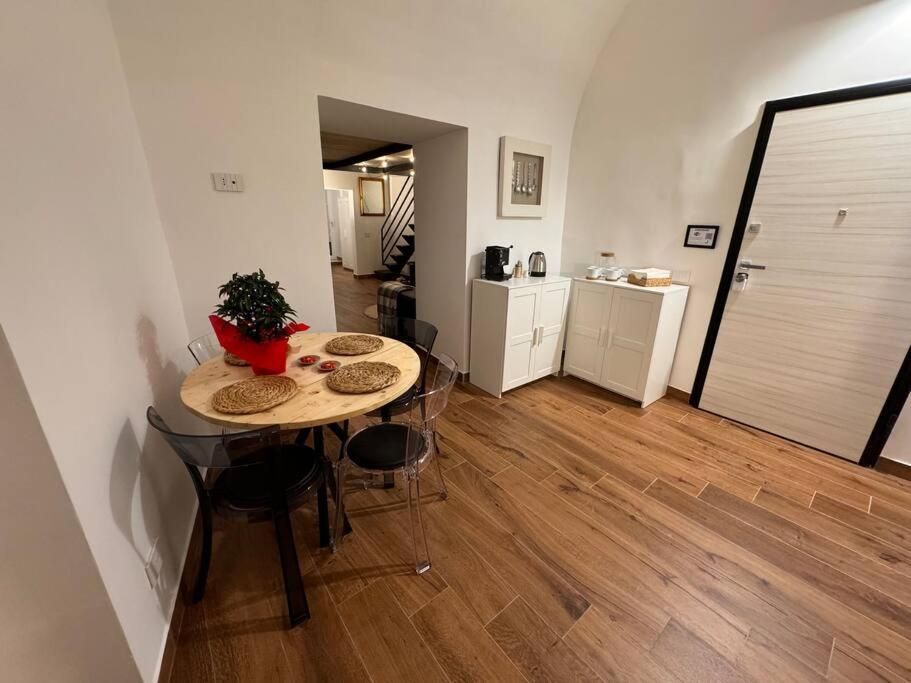 Domus Miraculi: Casa Storica Nel Cuore Di Napoli Exterior photo
