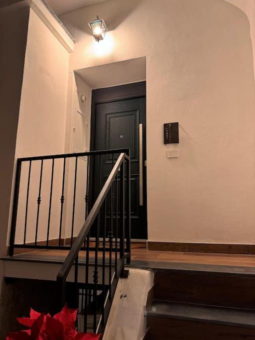 Domus Miraculi: Casa Storica Nel Cuore Di Napoli Exterior photo