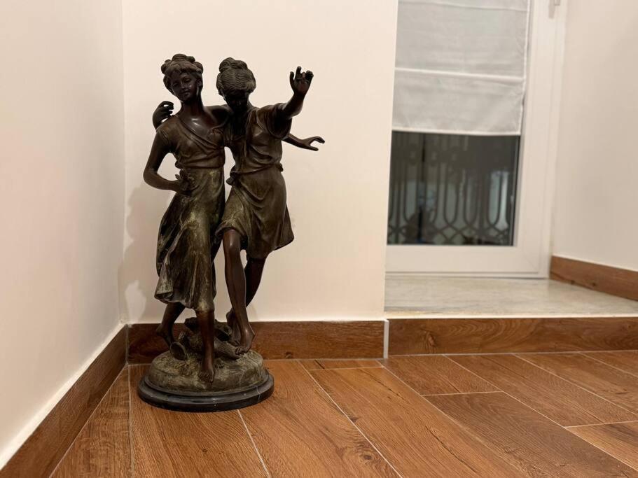 Domus Miraculi: Casa Storica Nel Cuore Di Napoli Exterior photo